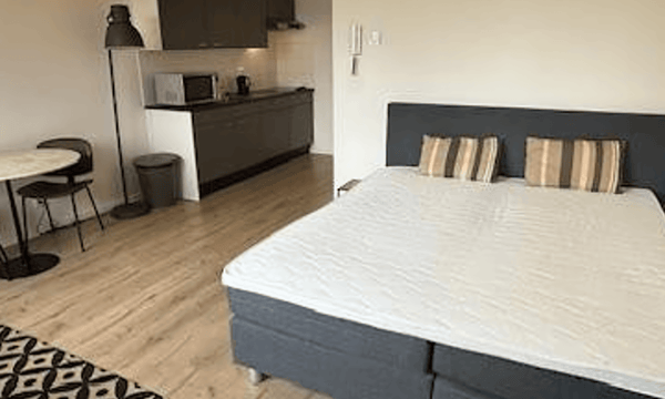 Huis | m² | €1365,-