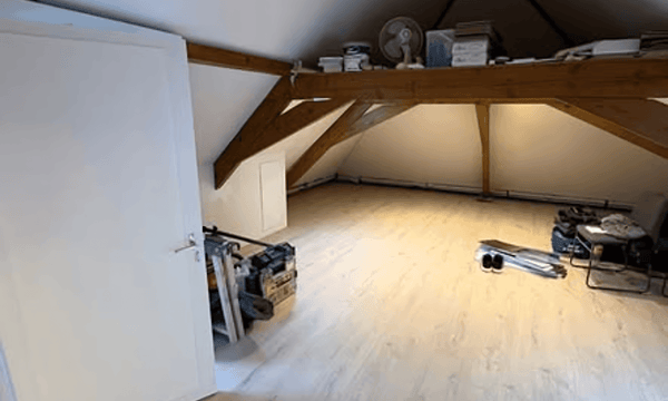Kamer | m² | €875,-