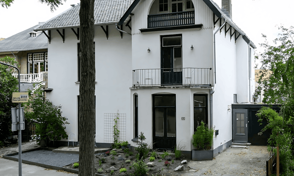 Huis | 256m² | Oude Enghweg | €4500,-