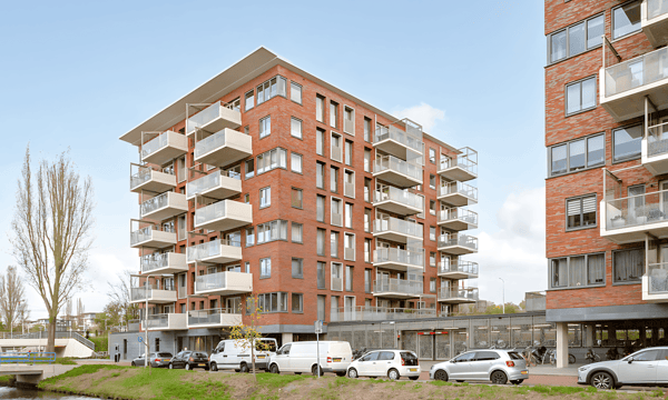 Kamer | 93m² | €1738,-