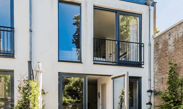 Kamer | 67m² | €2070,-