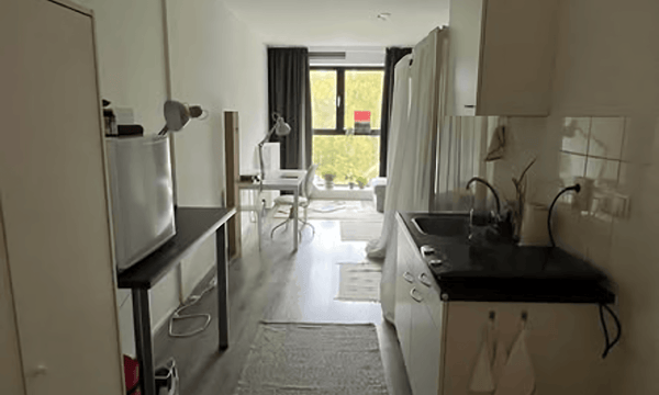 Studio | m² | €1200,-