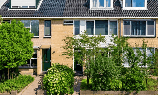Huis | 120m² | €2395,-