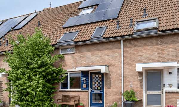 Huis | 98m² | €2095,-