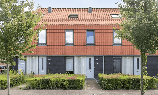 Kamer | 109m² | €1489,-