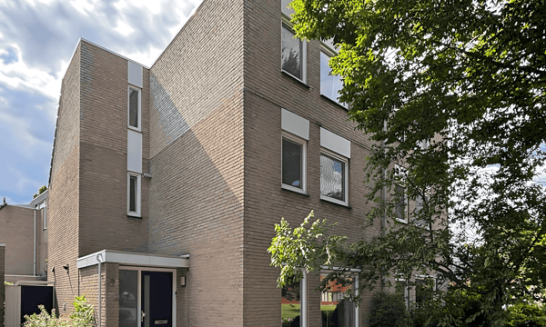 Huis | 132m² | €2300,-