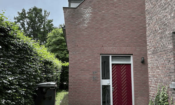 Huis | 103m² | €400,-