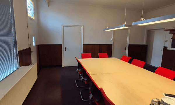 Huis | 323m² | €238,-