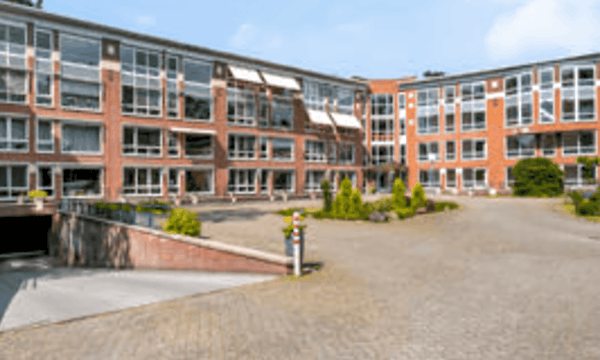 Huis | 100m² | €1305,-
