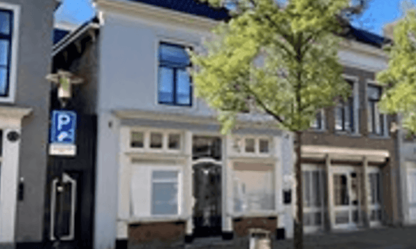 Kamer | 240m² | €850,-