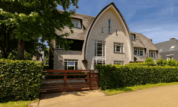 Huis | 316m² | Posthumus Meyjeslaan | €6950,-