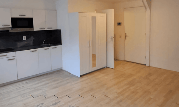 Studio | 331m² | €331,-