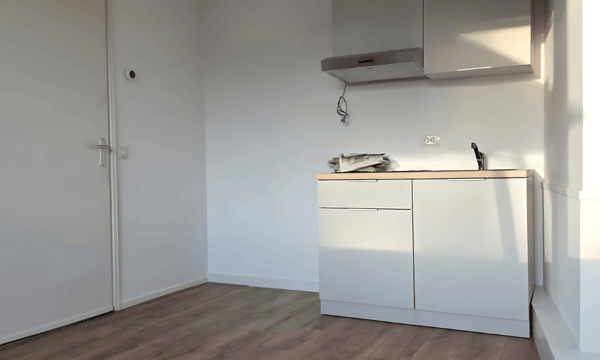 Kamer | 12m² | €595,-