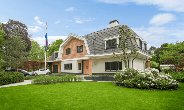Huis | 412m² | Brink | €7400,-