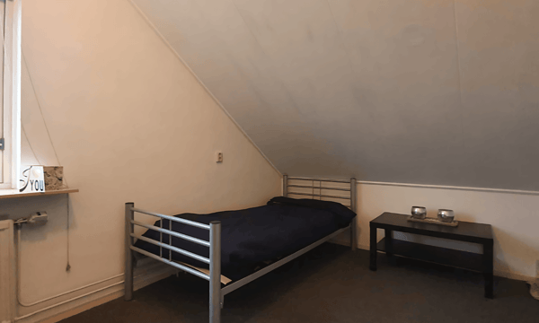 Kamer | 10m² | Ruiterakker | €280,-