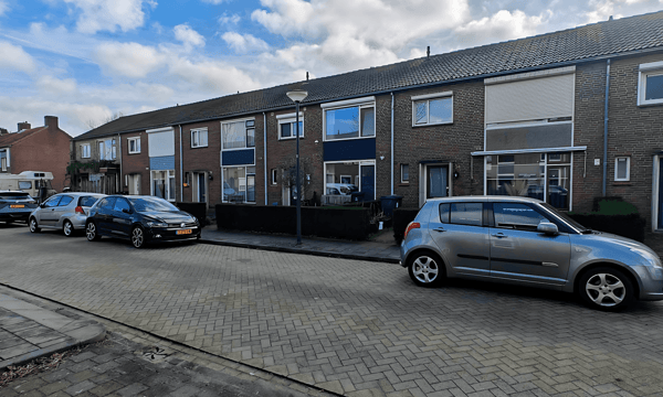 Huis | 100m² | €1775,-