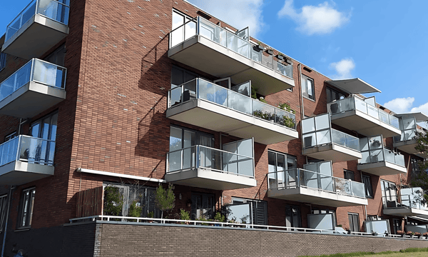 Kamer | 115m² | €1347,-