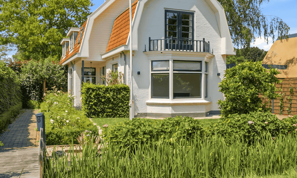 Huis | 190m² | €5950,-