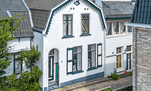 Huis | 116m² | €2495,-
