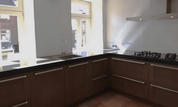 Huis | m² | €3000,-