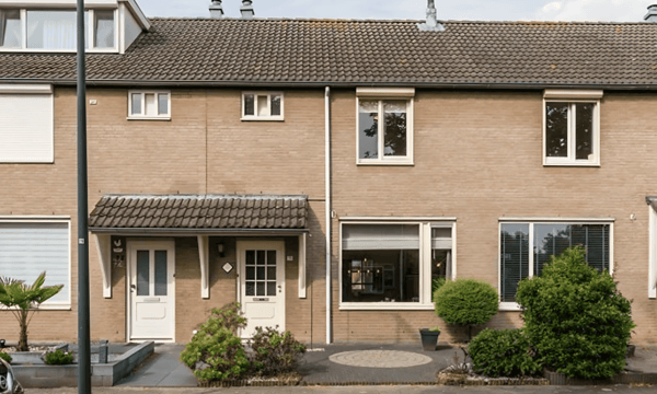 Huis | 124m² | €2200,-