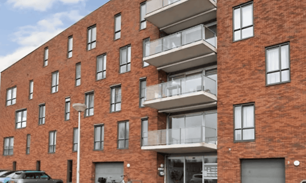 Huis | 102m² | €2095,-