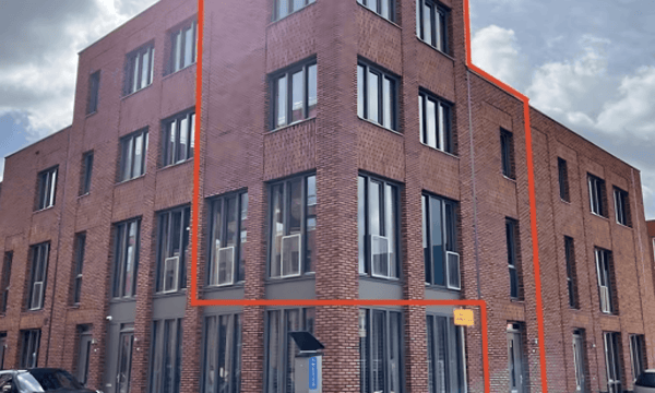 Kamer | 118m² | €2150,-