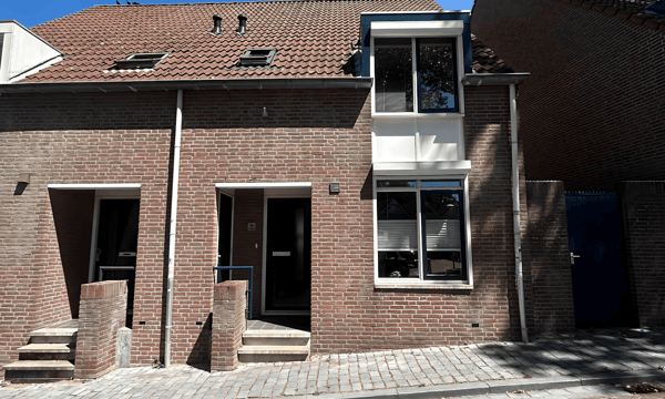 Huis | 109m² | €2200,-