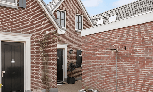 Kamer | 39m² | €2500,-