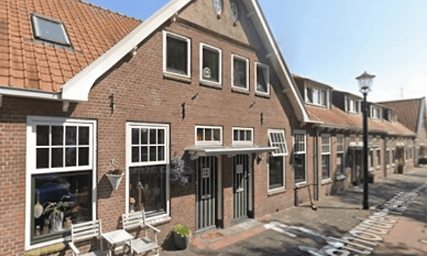 Kamer | 85m² | €1228,-