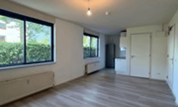 Kamer | 33m² | €980,-