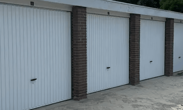 Kamer | 303m² | €975,-
