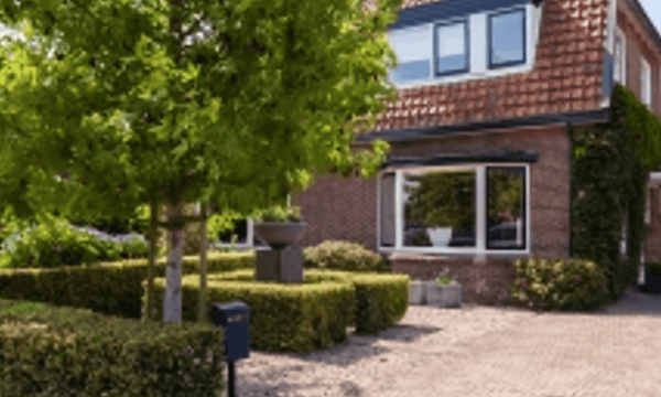 Kamer | 141m² | €2650,-
