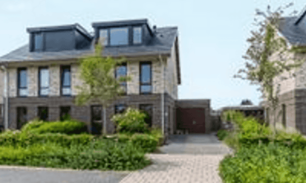 Kamer | 190m² | €4000,-