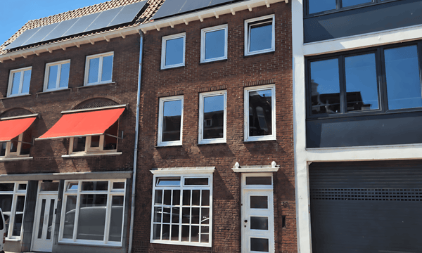 Huis | m² | €1600,-