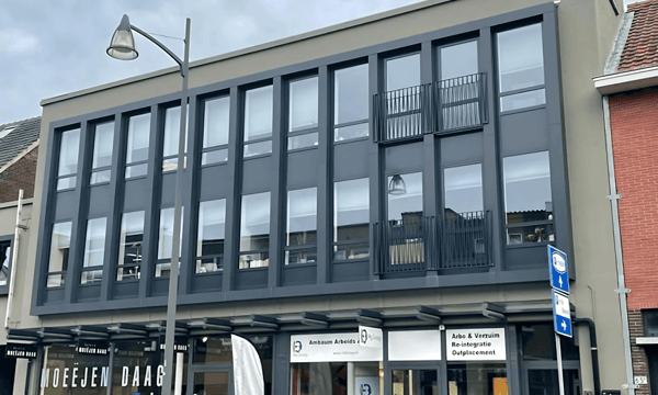 Huis | m² | €1100,-