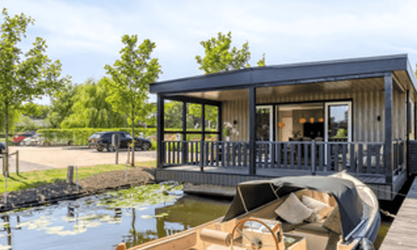 Huis | 113m² | €3700,-