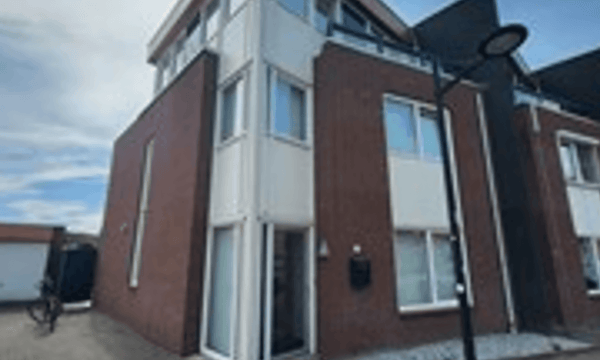 Kamer | 125m² | €1680,-
