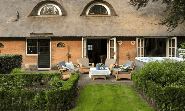 Huis | 200m² | €2575,-