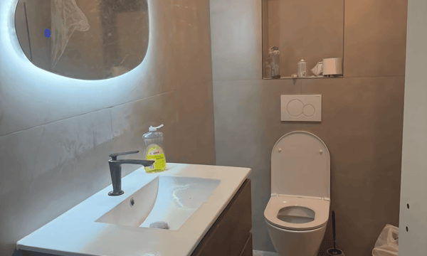Kamer | 108m² | €700,-