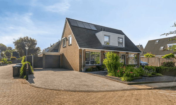 Huis | 115m² | €1695,-