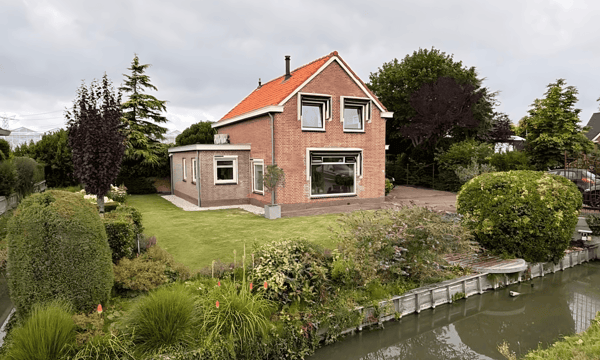 Huis | 216m² | €3250,-