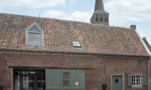 Huis | m² | €1500,-