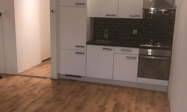 Huis | 48m² | €975,-