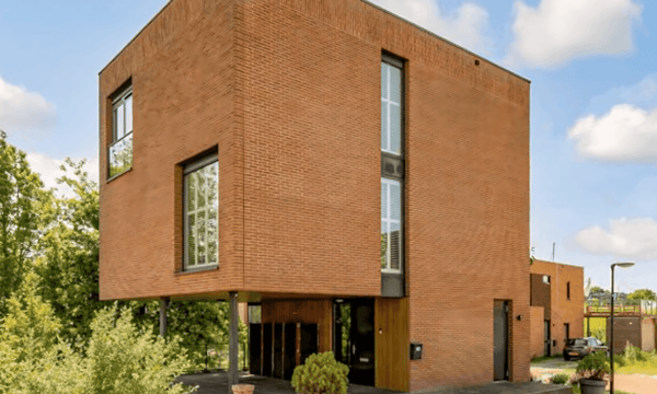 Huis | 231m² | €3000,-