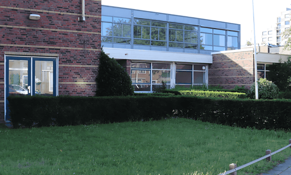 Huis | m² | €8888,-