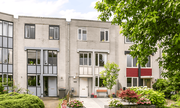 Huis | 128m² | Aan de Zoom | €2500,-