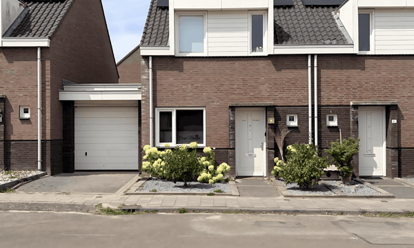 Huis | 100m² | €1295,-