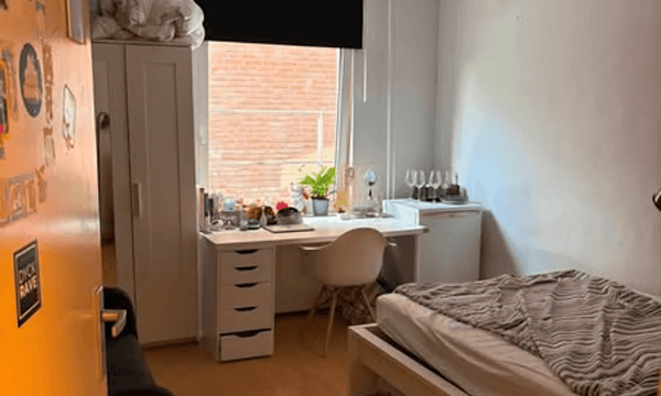 Kamer · 14 m² · €420,-