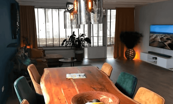 Huis · 100 m² · €2350,-